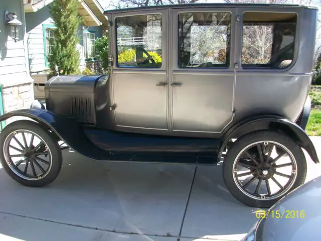 1923 Ford Model T Fordor For Sale: Photos, Technical Specifications 