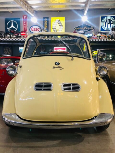 1955 BMW Isetta 300 convertible for sale: photos, technical