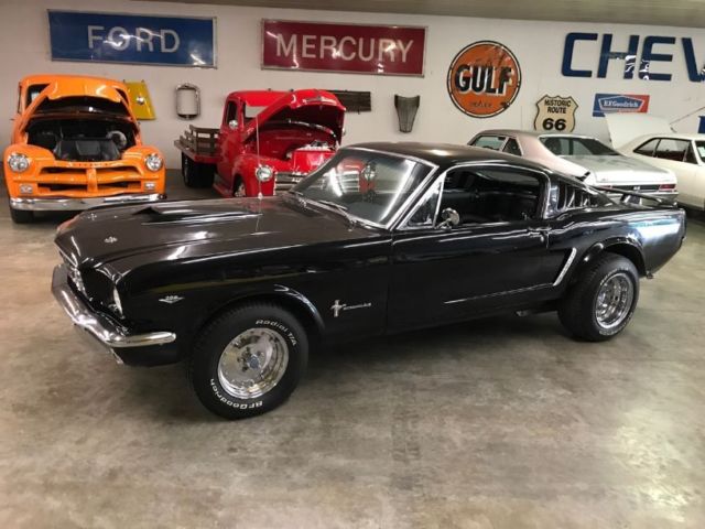 1965 Ford Mustang 2 2 Fastback 289 4 Speed Raven Black With