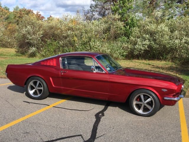 1966 Ford Mustang 2 2 Fastback 289 4 Speed Dark Red
