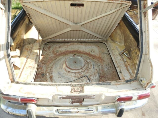 1967 Datsun Wagon with J13 and manual for sale: photos, technical specifications, description