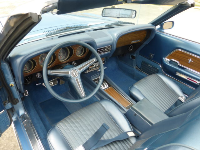 1970 Ford Mustang Convertible 302 4v Deluxe Interior