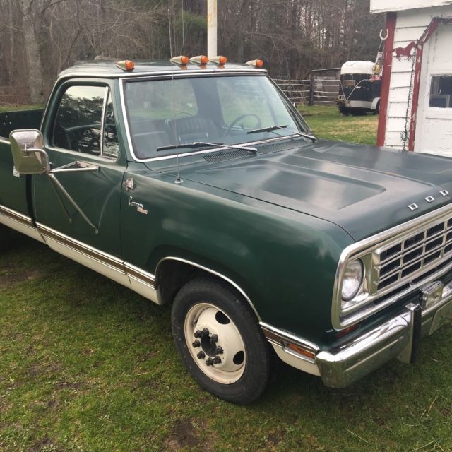 1975 Dodge D300 Camper 10000 for sale: photos, technical specifications
