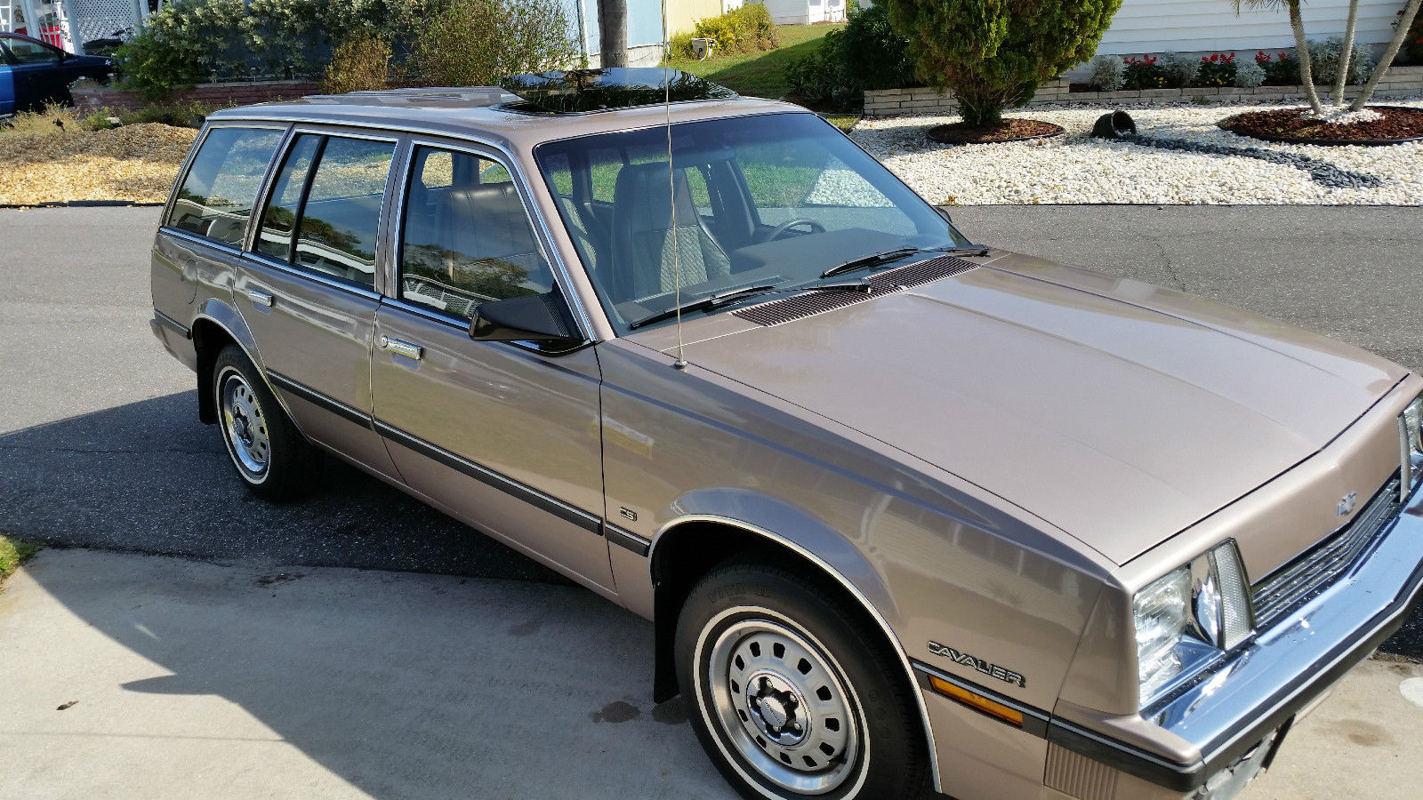 1983 Chevrolet Cavalier CS Wagon 4Door 2.0L Like new collector or