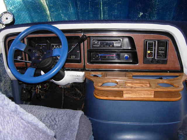 83 ford econoline van