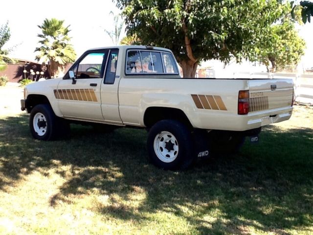 1984 Toyota Sr5 Extended Cab 4x4 Pickup Truck Pristine Clean Clean