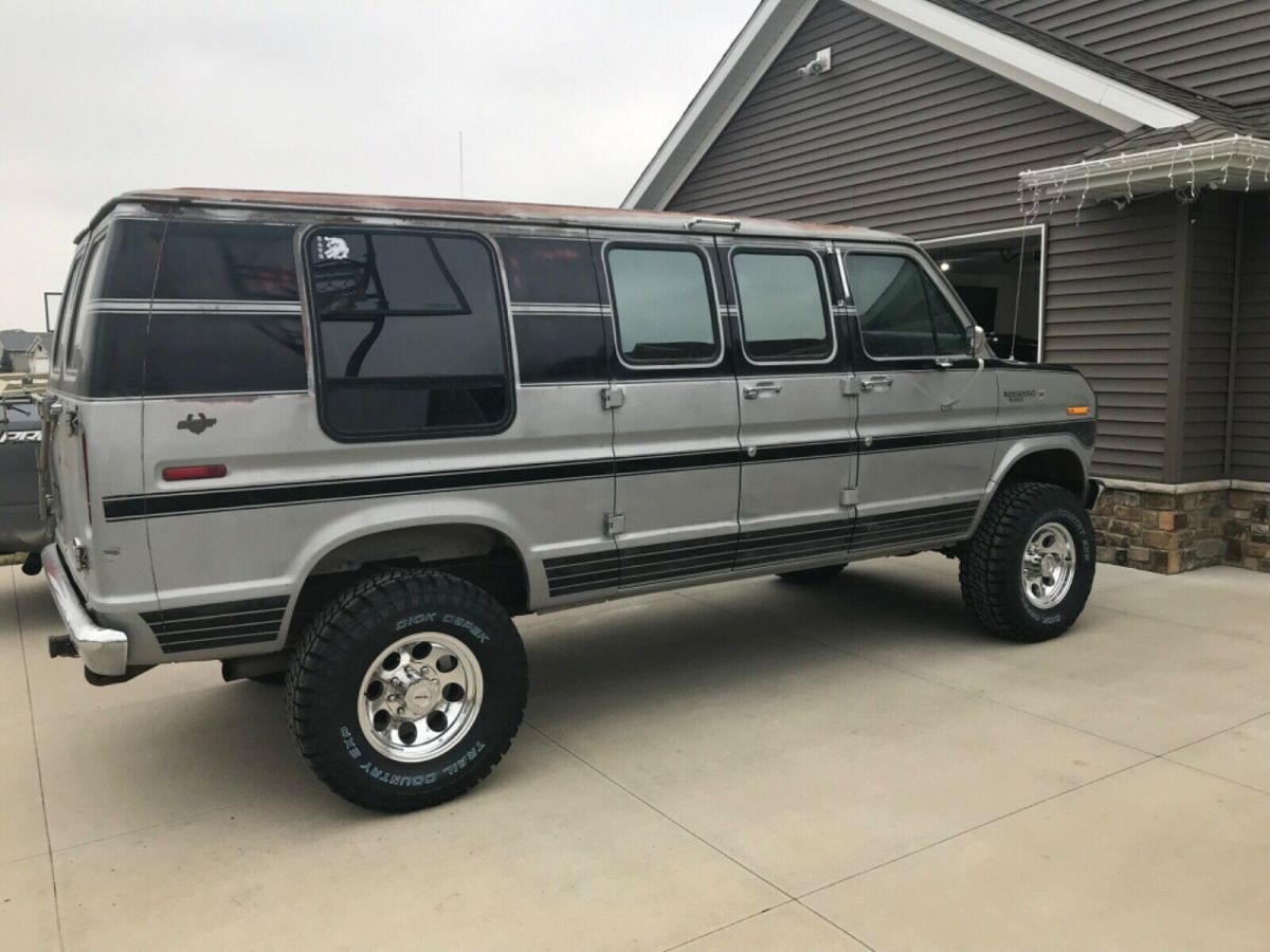 ford 4x4 van for sale