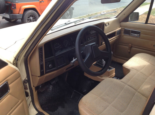 1987 Jeep Comanche Base Standard Cab Pickup 2 Door 2 5l For