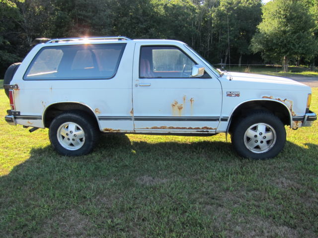 1989 Chevrolet S10 Blazer 4x4 2 Door 00 4 3 V6 True Vortec