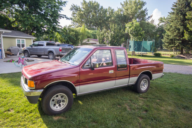 1990 Isuzu Pickup LS Extended Cab Pickup 2-Door 2.6L 4X4 for sale in