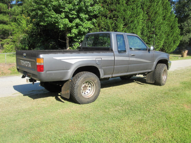 Toyota Tacoma X