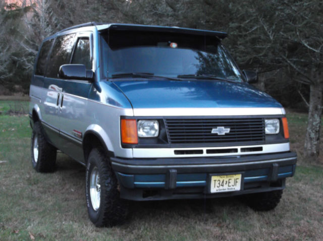 1992 Chevrolet Astro Van 4X4 for sale 
