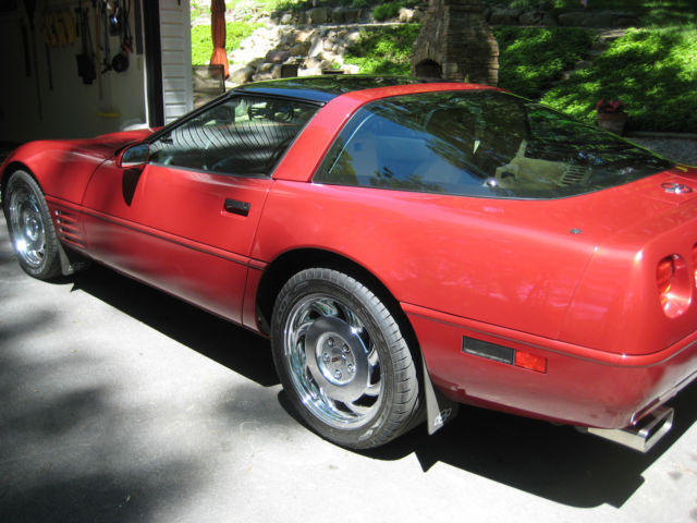 1992 Corvette Coupe Dark Red Metallic W Light Beige Interior