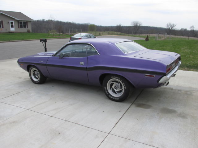 70 Dodge Challenger Rt 440 4 Speed Purple Black Interior