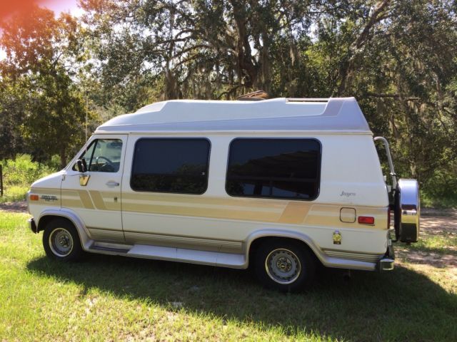 993 Chevy Van Hi-top Jayco Camper Van for sale: photos, technical  specifications, description