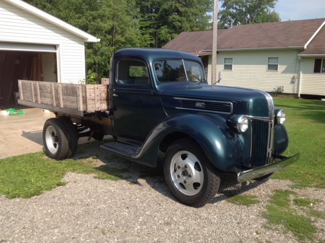 Antique 1941 Ford 1 1/2 Ton Flatbed Truck For Sale for $12,850 for sale: photos, technical ...