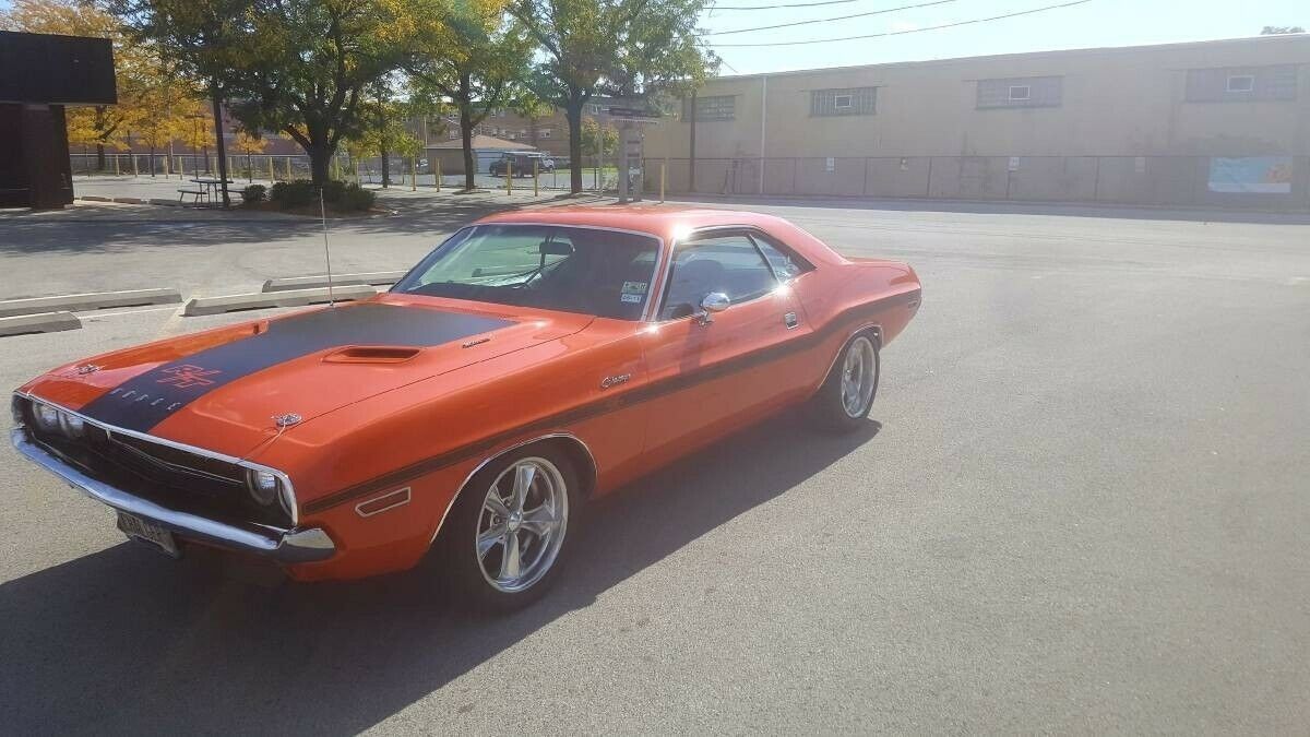 Orange Dodge Challenger Rt