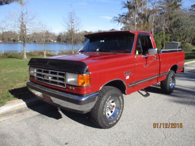 F150 4WD 4X4 MANUAL REGULAR CAB SHORTBED LOW MILES NEAR MINT CONDITION