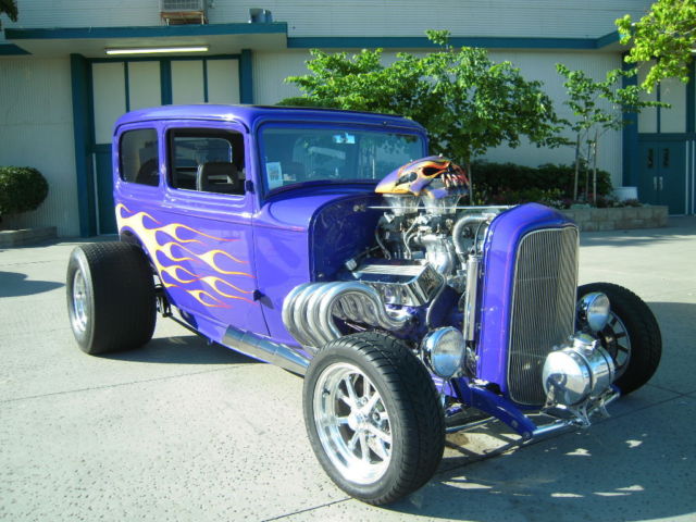 1932 PURPLE W/ FLAMES Ford 2 DR.SEDAN ALL STEEL