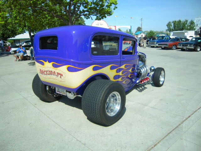 1932 PURPLE W/ FLAMES Ford 2 DR.SEDAN ALL STEEL