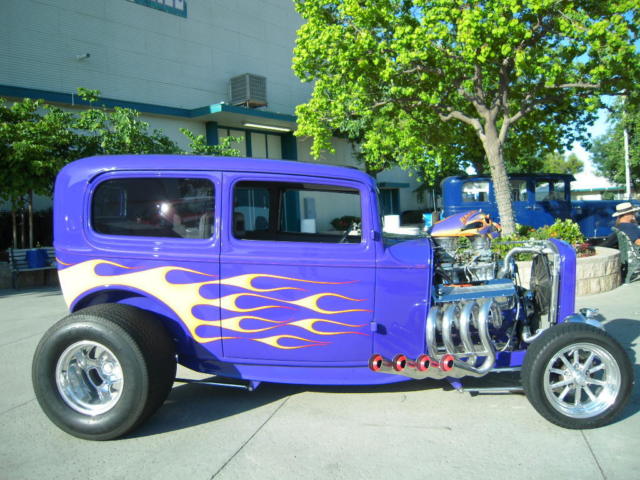 1932 PURPLE W/ FLAMES Ford 2 DR.SEDAN ALL STEEL