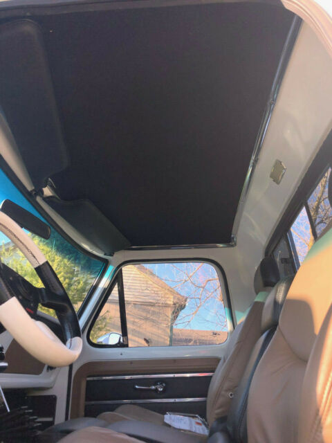 1971 White Ford F-100