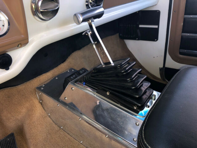 1971 White Ford F-100