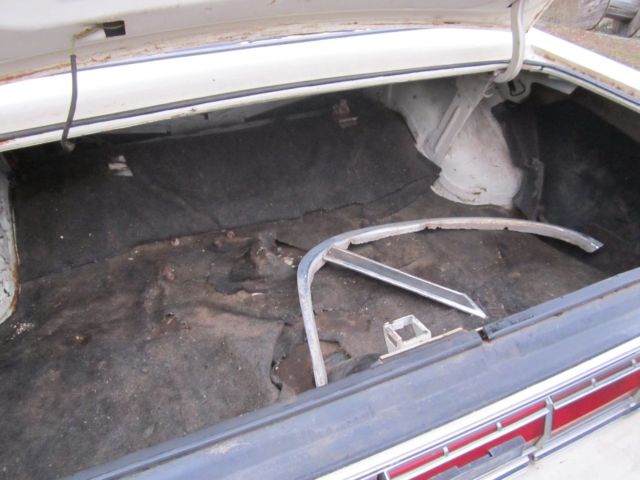 1974 White Ford Torino Coupe