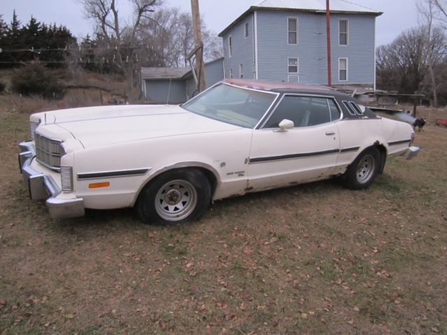 1974 White Ford Torino Coupe