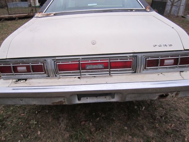 1974 White Ford Torino Coupe