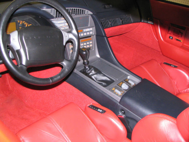 1990 White Chevrolet Corvette