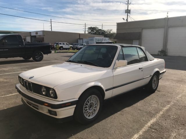 1992 White BMW 3-Series Convertible
