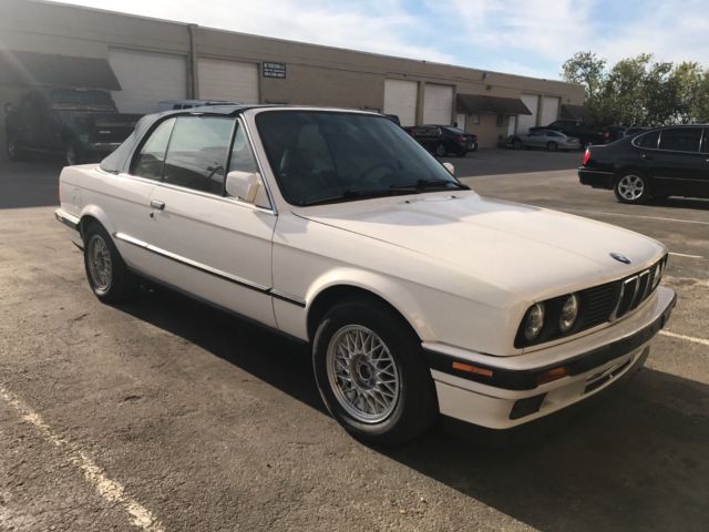 1992 White BMW 3-Series Convertible
