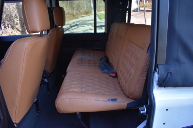 1992 WHITE Land Rover Defender Convertible