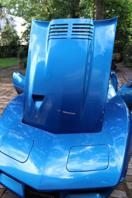 1976 Blue Chevrolet Corvette Coupe