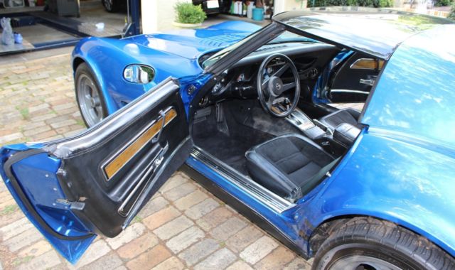 1976 Blue Chevrolet Corvette Coupe