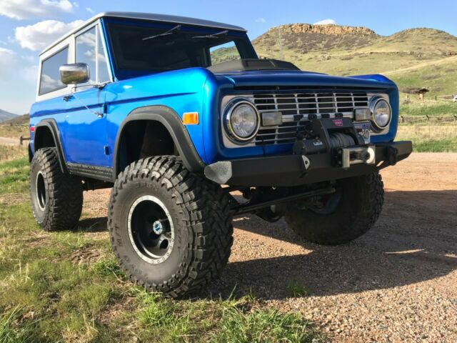 1970 Blue Ford Bronco
