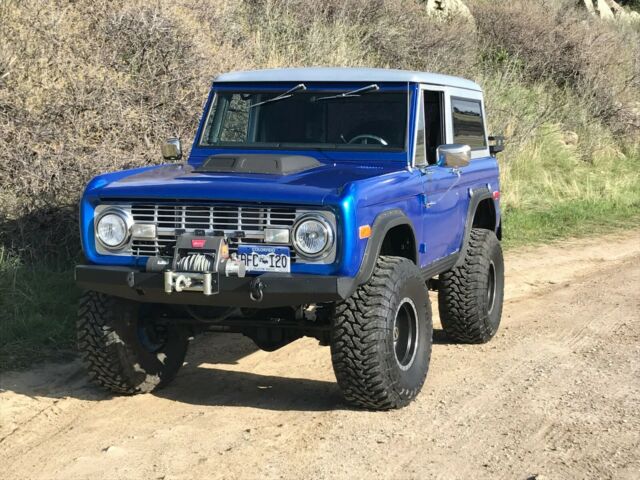 1970 Blue Ford Bronco