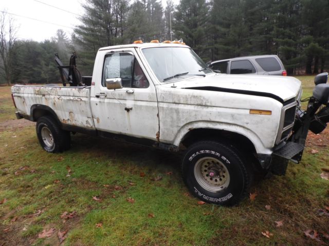 1985 Red Ford F-150 Standard Cab Pickup