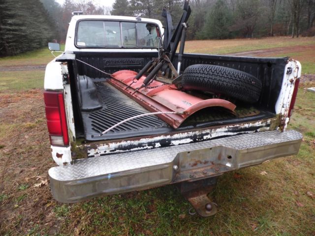 1985 Red Ford F-150 Standard Cab Pickup