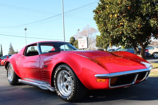 1972 Red Chevrolet Corvette Coupe