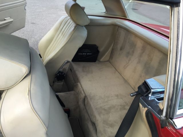 1988 Red Mercedes-Benz SL-Class Convertible