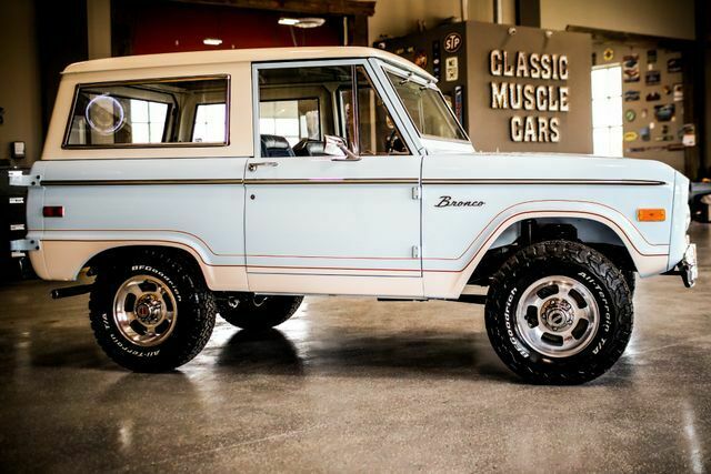 1974 Ford Bronco SUV