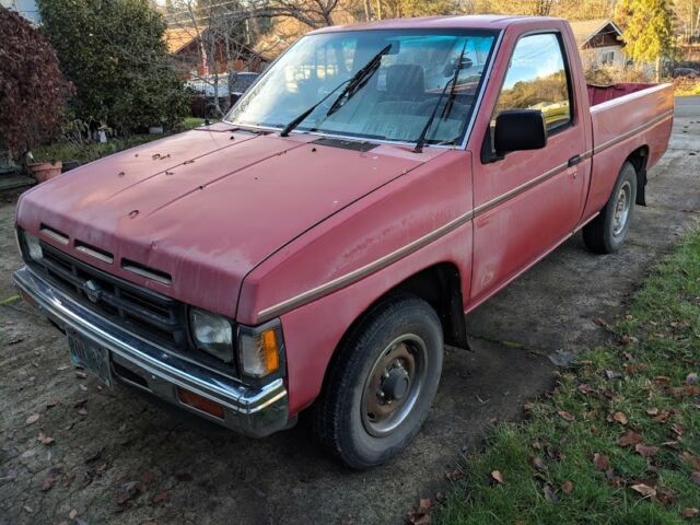 1990 Red (faded) Nissan Other Pickups