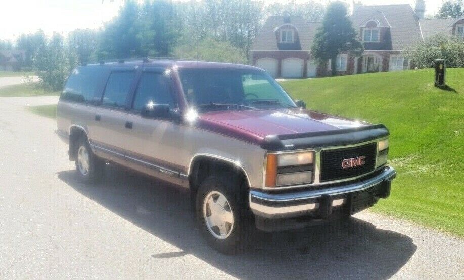 1993 Burgundy GMC Suburban SUV