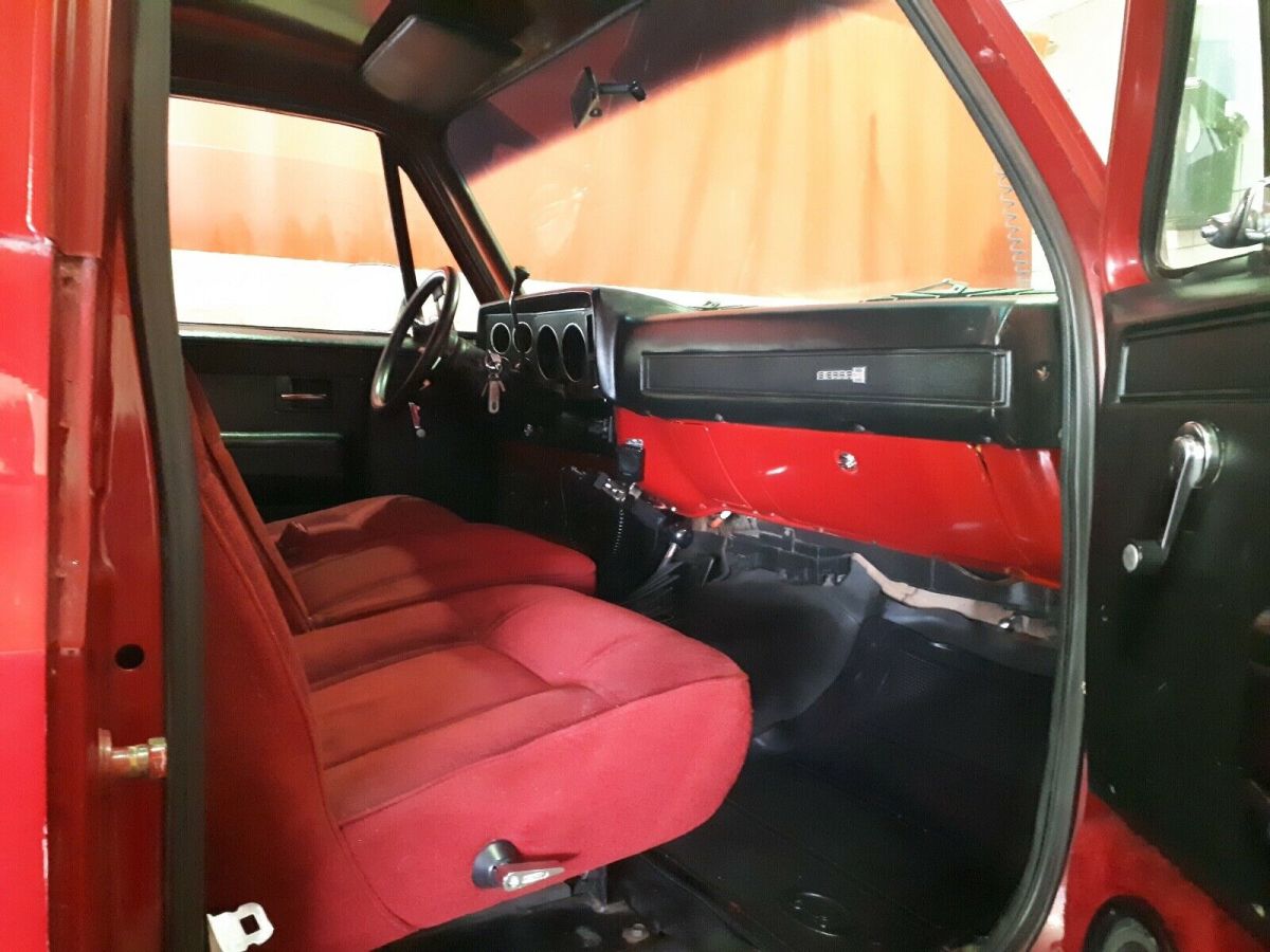 1983 Burgundy GMC Jimmy SUV