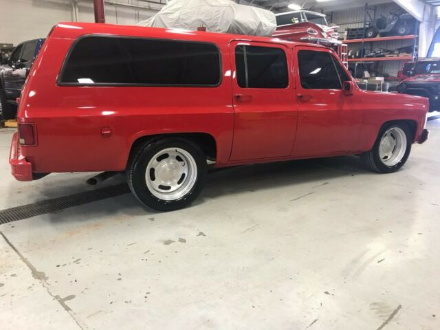 1976 RED Chevrolet C-10 SUV