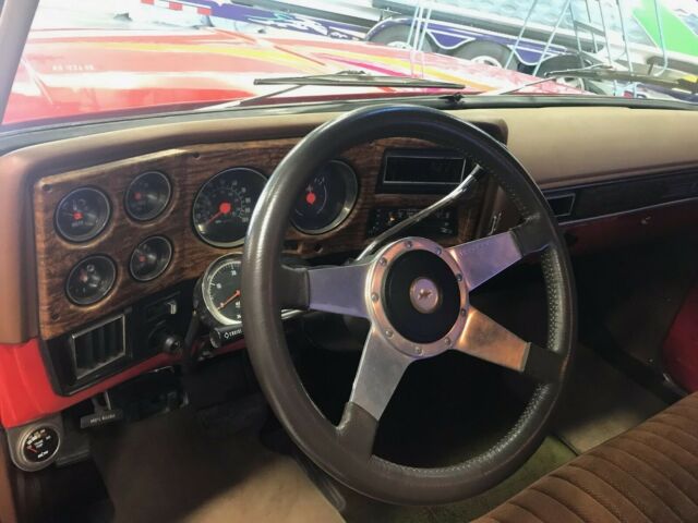 1976 RED Chevrolet C-10 SUV