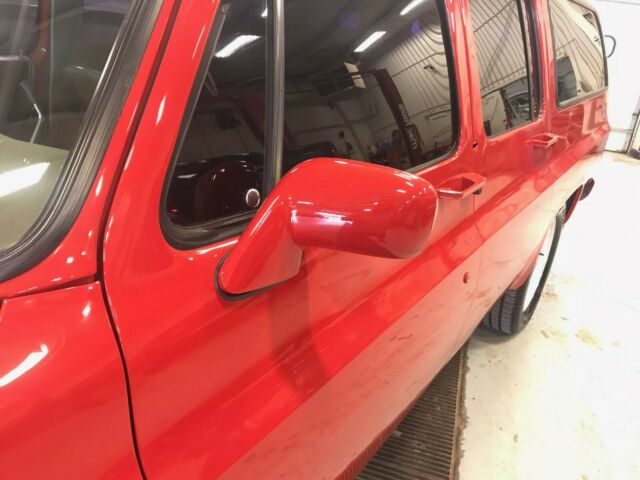 1976 RED Chevrolet C-10 SUV