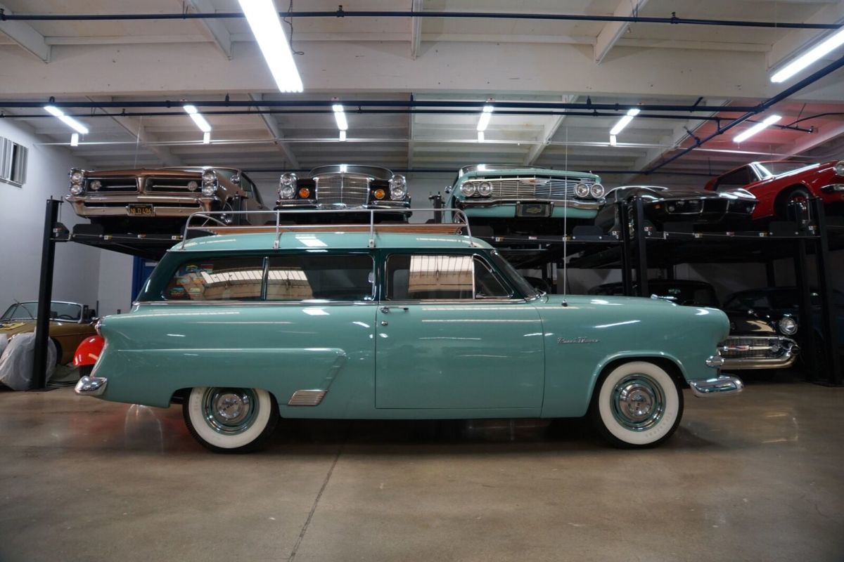 1953 -- Ford 2 Door Mainline Ranch Wagon --